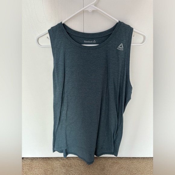 2 Reebok Tank Tops - Picture 2 of 3